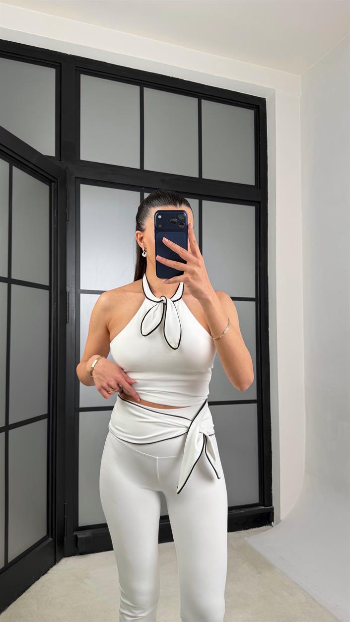 Beyaz OYS Model Fiyonk Detaylı Crop Tayt Takım GAUS-01407