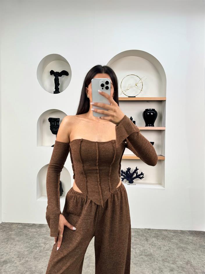 Hona Kahve Kırçıllı Düşük Omuz Crop Pantolon Takım