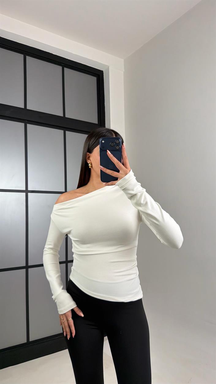 Ekru Kayık Yaka Örme Bluz GAUS-00872