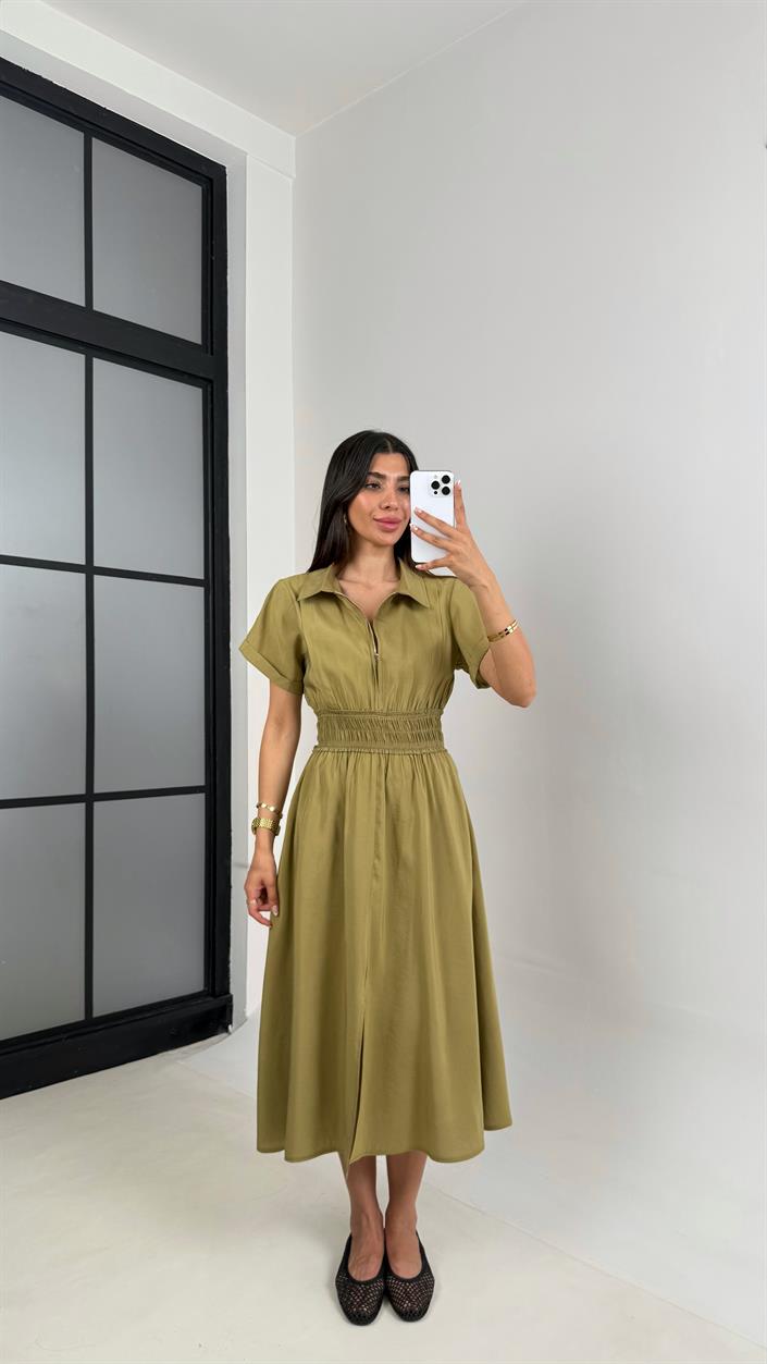 Yeşil Beli Lastikli Önden Fermuarlı Yırtmaçlı Tencel Elbise Gaus00551