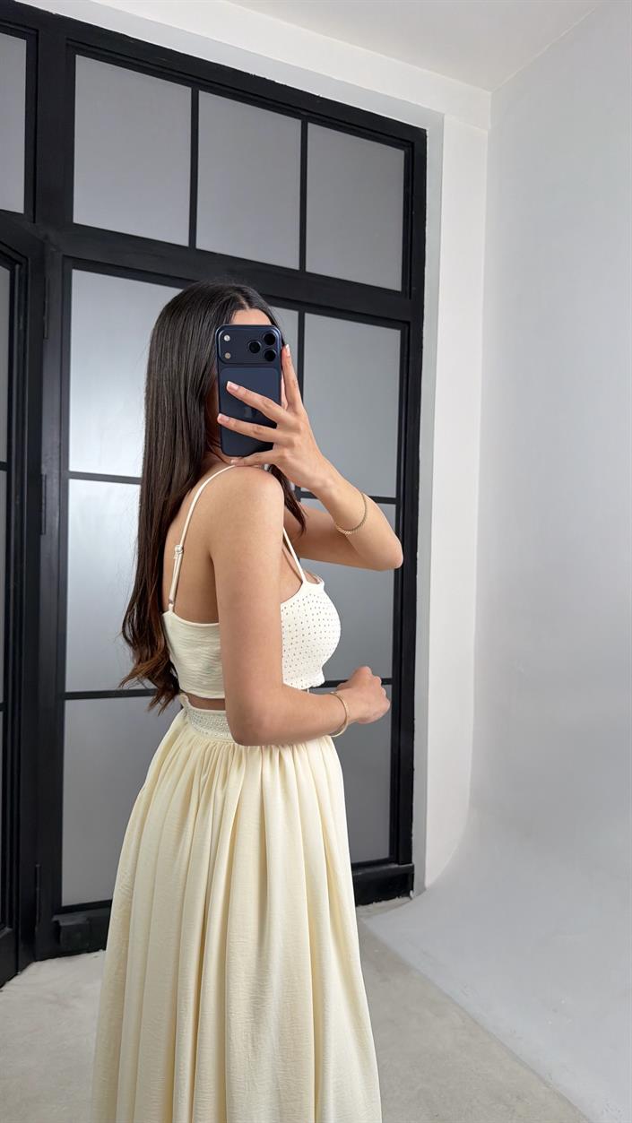 Krem Ayarlanabilir Askılı Crop Astarlı Etek Taş Detaylı Takım GAUS-01510