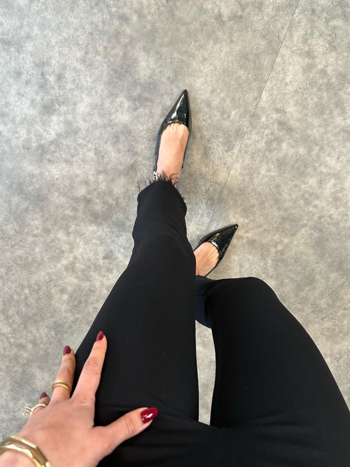 Siyah Paçası Otrişli Tayt Pantolon