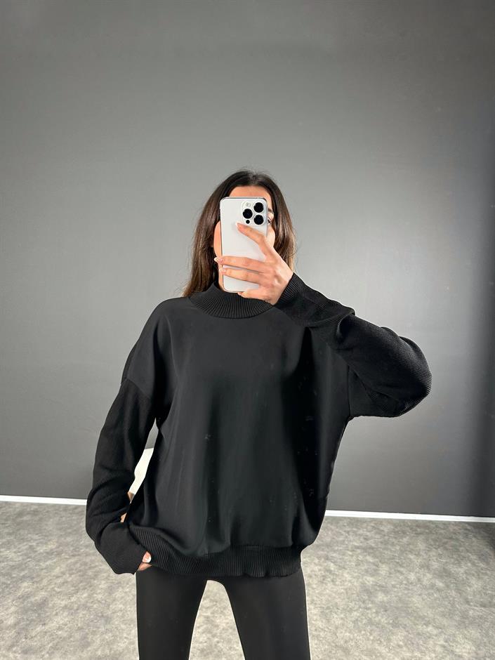 Black Steel Knitted Sweater Sweat