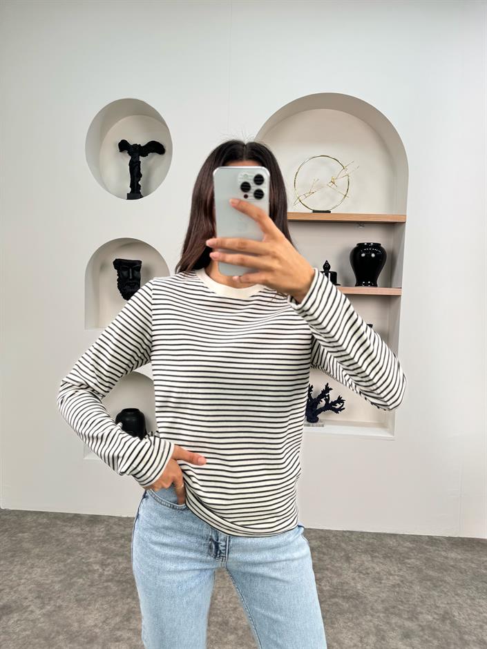 CS Siyah Çizgili Bisiklet Yaka Beyaz Sweatshirt