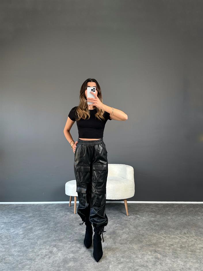 Siyah Kargo Cepli Deri Pantolon