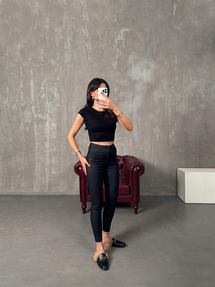 Vespera Siyah Mumlu Dar Paça Pantolon