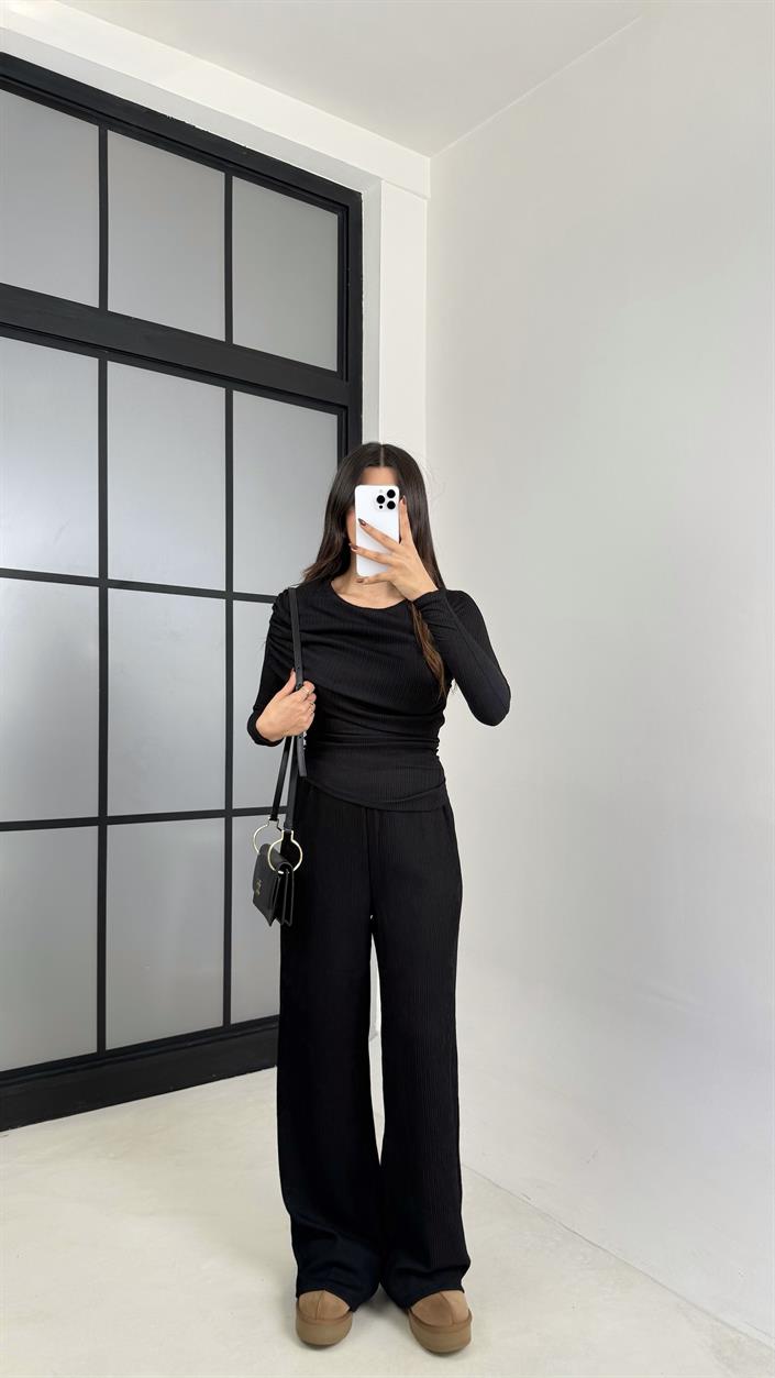 Siyah Yaka Detaylı Bluz Beli Lastikli Pantolon Gofre Kumaş Takım GAUS-00229