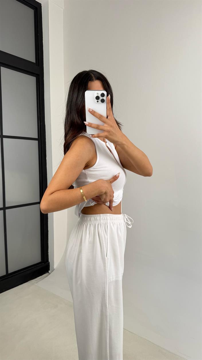 Beyaz Beli Lastikli Cep Detaylı Gabardin Pantolon GAUS-0082