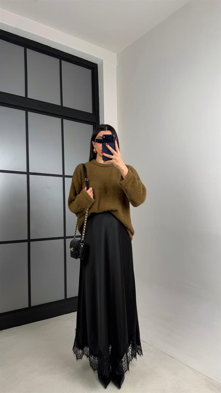 Siyah Dantel Detaylı Saten Etek GAUS-00999