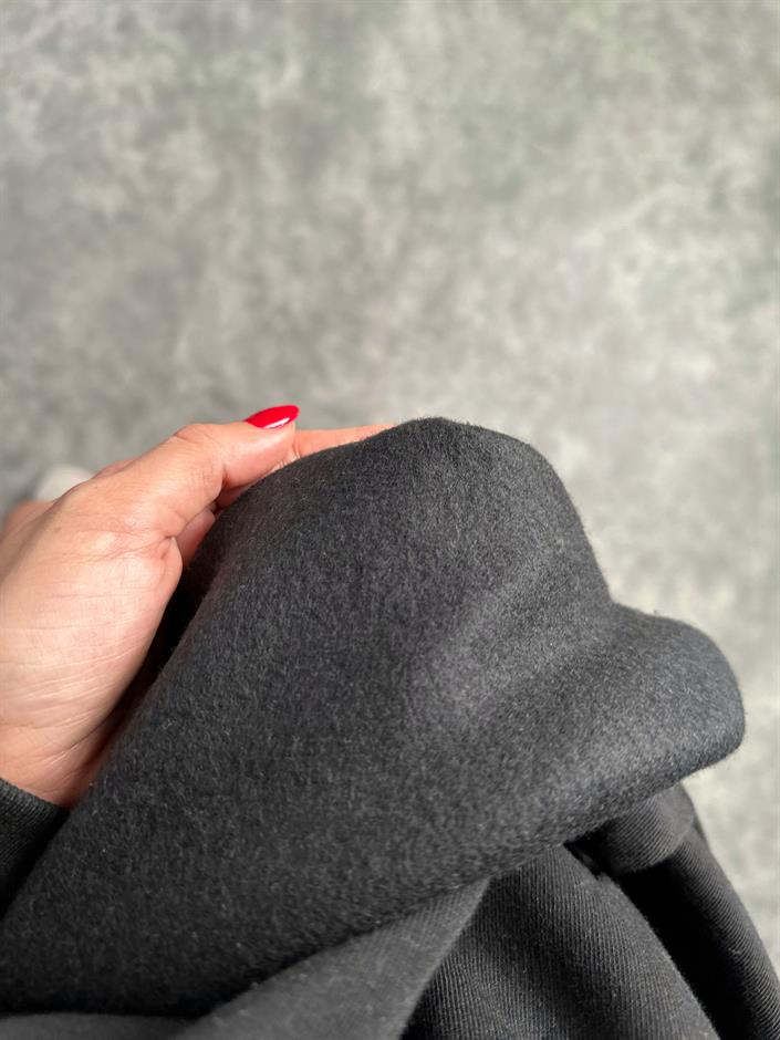 Nadia Siyah Şardonlu Sweatshirt 