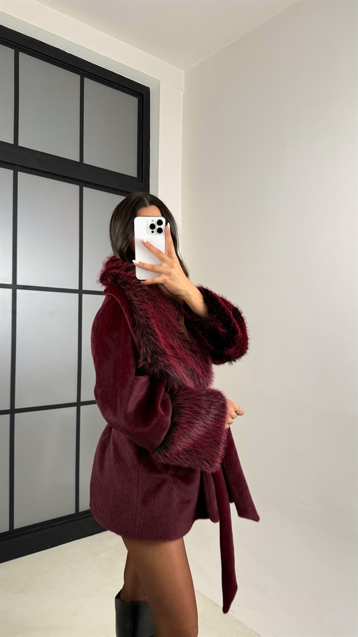 Bordo Kürk Detaylı Astarlı Kaşe Kaban GAUS-00559