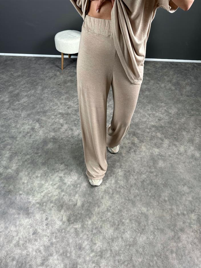 Bej Tshirt Pantolon Rahat İkili Takım 