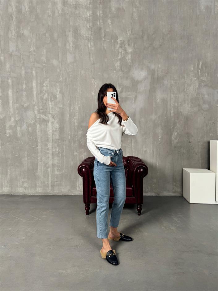 Benet Açık Mavi ZR Kesik Paça Likralı Mom Jean