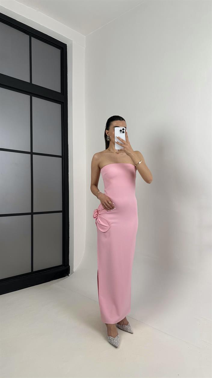 Pembe Çiçek Detaylı Yırtmaçlı Elbise Gaus00374