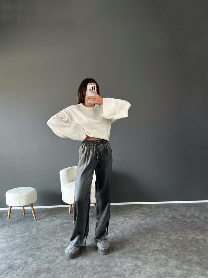 Gri Parlak Beli Lastikli Pantolon