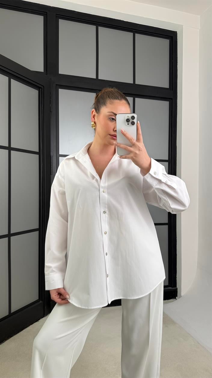 Beyaz Oversize Poplin Gömlek GAUS-01202