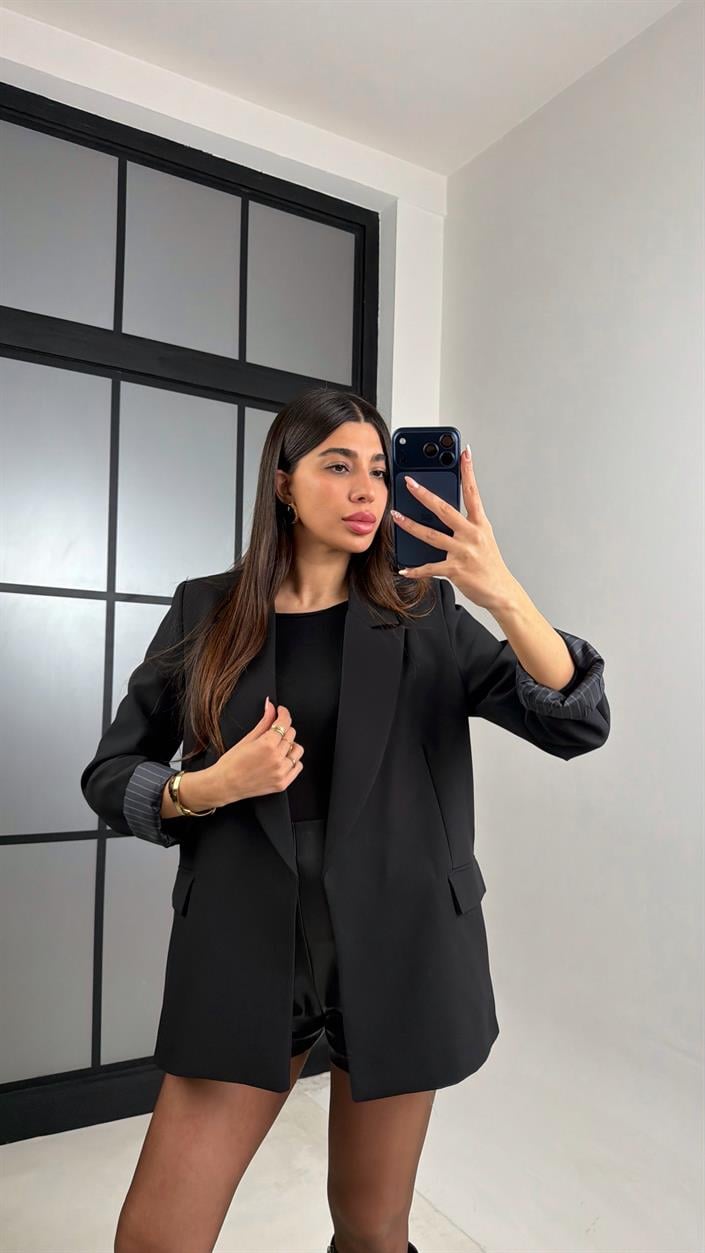 Siyah Astarlı Vatkalı Cep Detaylı Blazer Ceket GAUS-00850