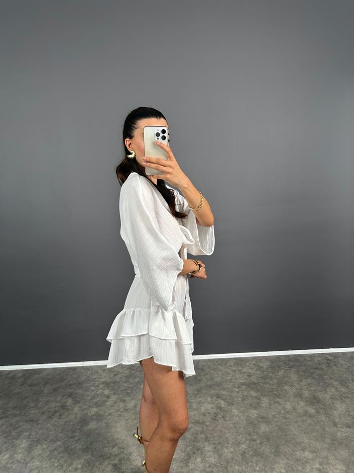 Tini Beyaz Şort Etek Bluz İkili Takım 