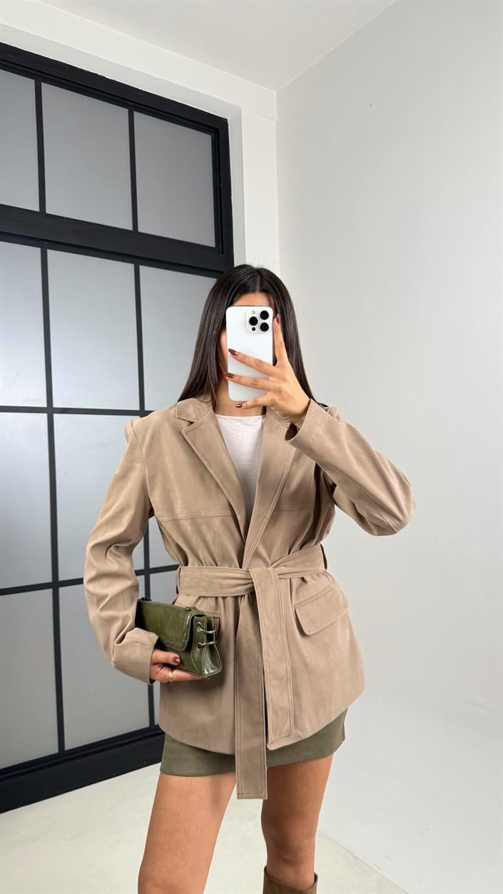 Bej Astarlı Cep Detaylı Kuşaklı Süet Ceket GAUS-00168