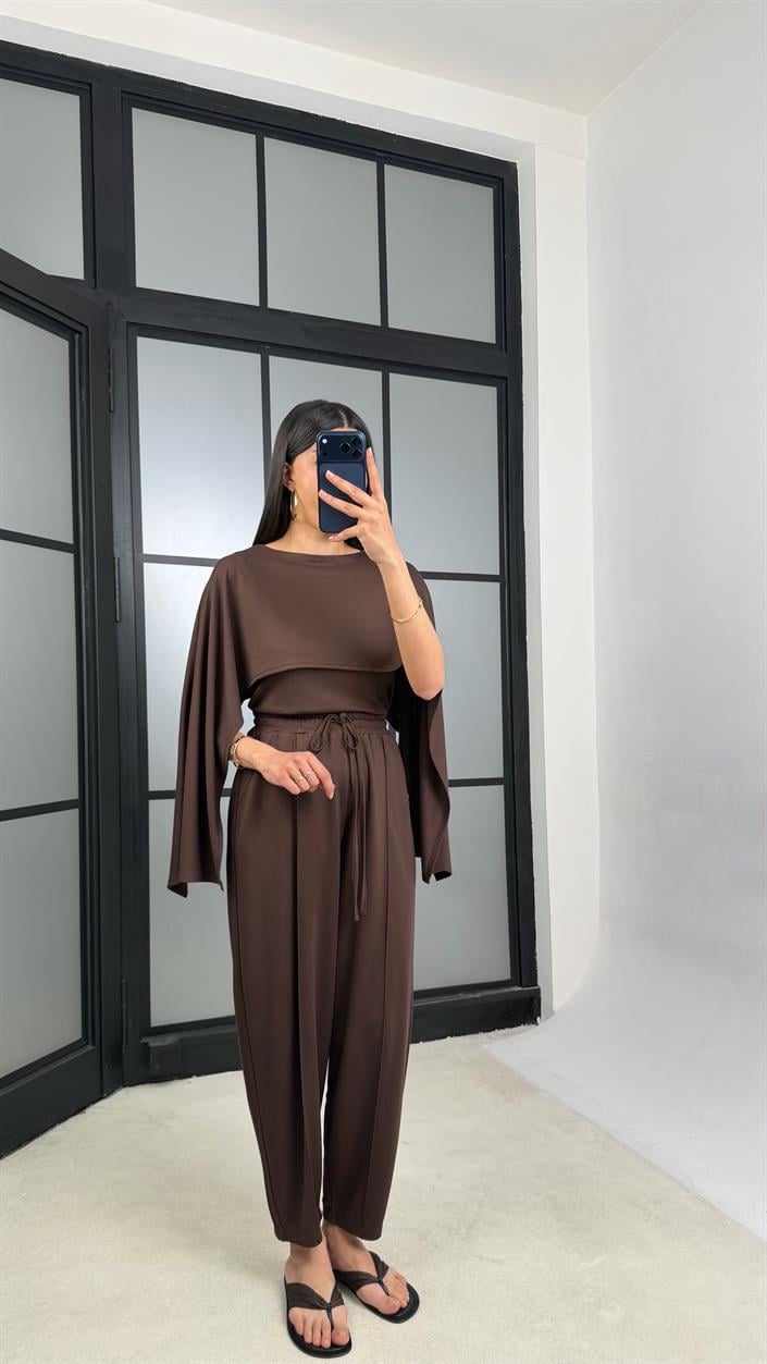 Acı Kahve Pelerin Detaylı Bluz Beli Lastikli Pantolon İkili Tasarım Modal Takım GAUS-01499