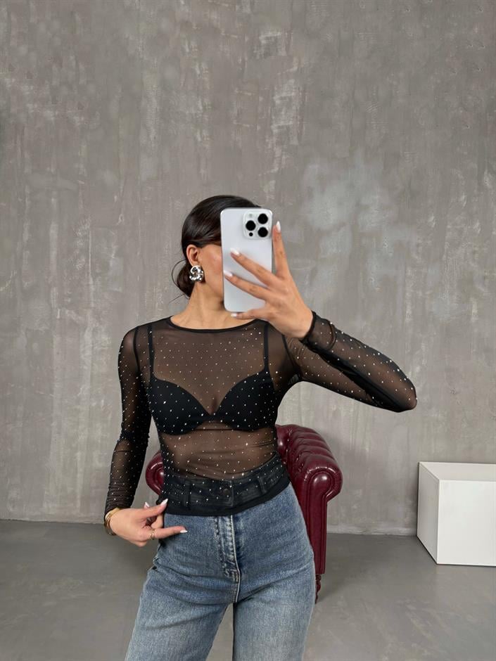بلوزة شفافة لون أسود مزيّن بحجارة فضية Gaus00043