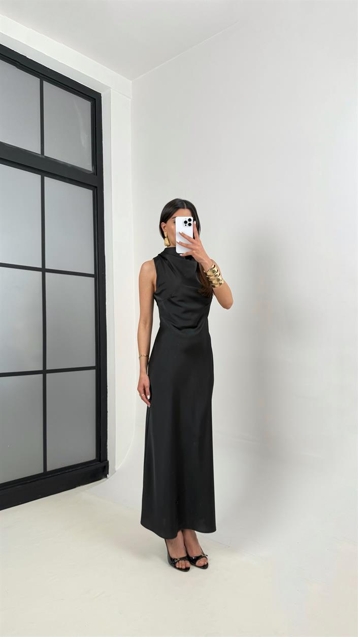 Siyah Yaka Drapeli Saten Elbise Gaus00364