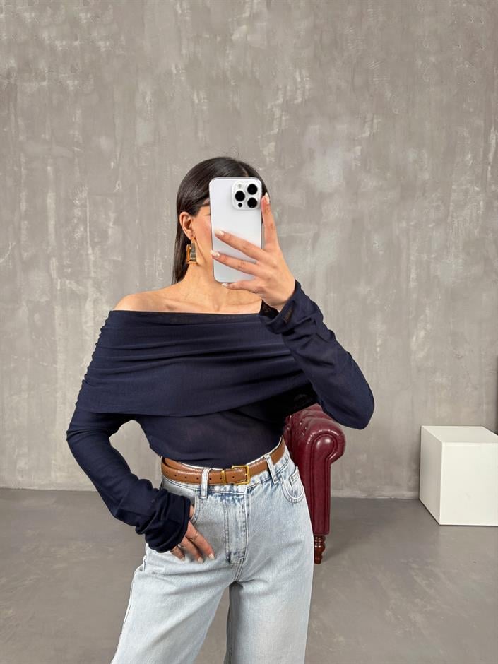 Lacivert Kayık Yaka Transparan Triko