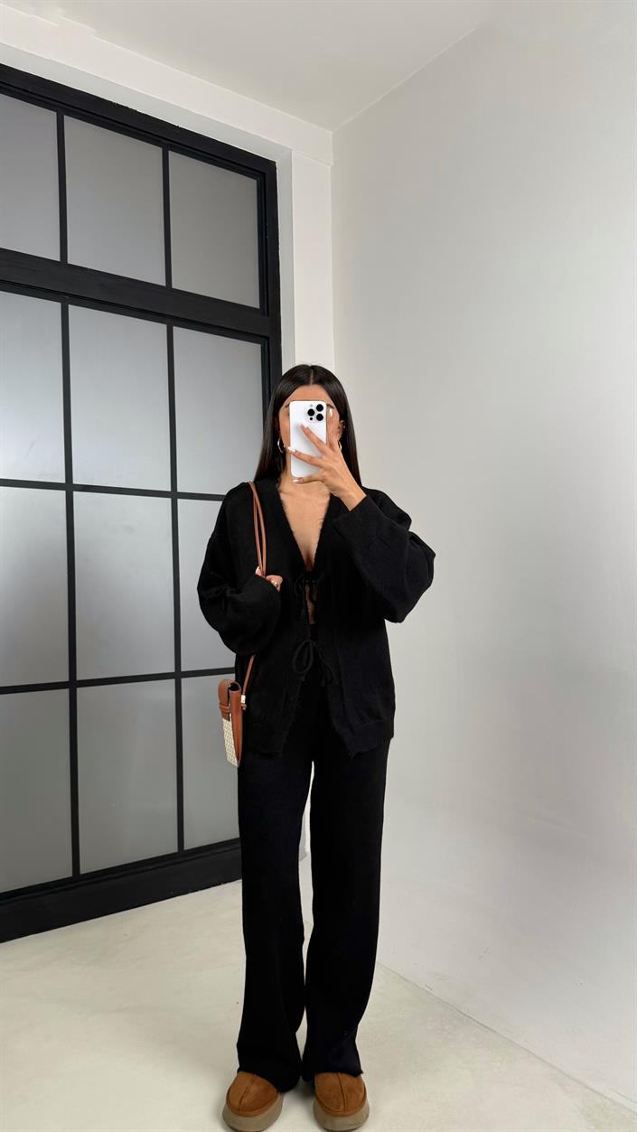 Siyah Önü Bağlamalı Hırka Beli Lastikli Pantolon Yumuşak Triko Takım GAUS-00203