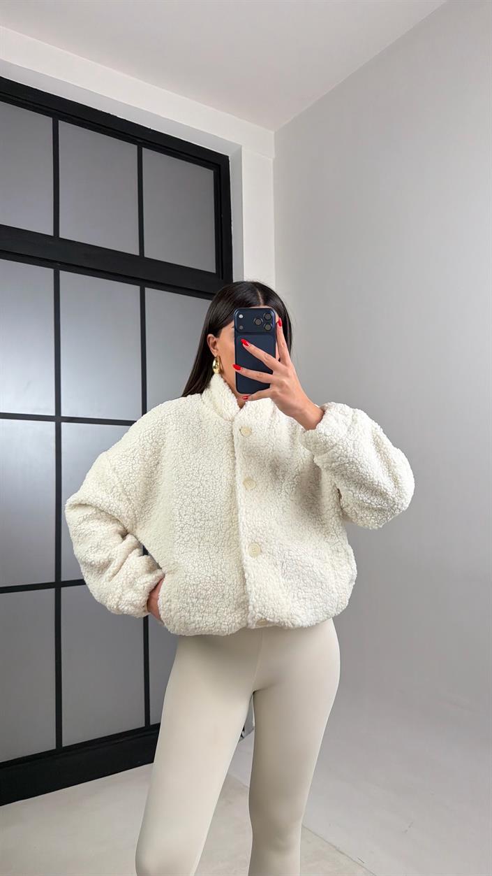 Ekru Astarlı Düğmeli Peluş Ceket GAUS-01009