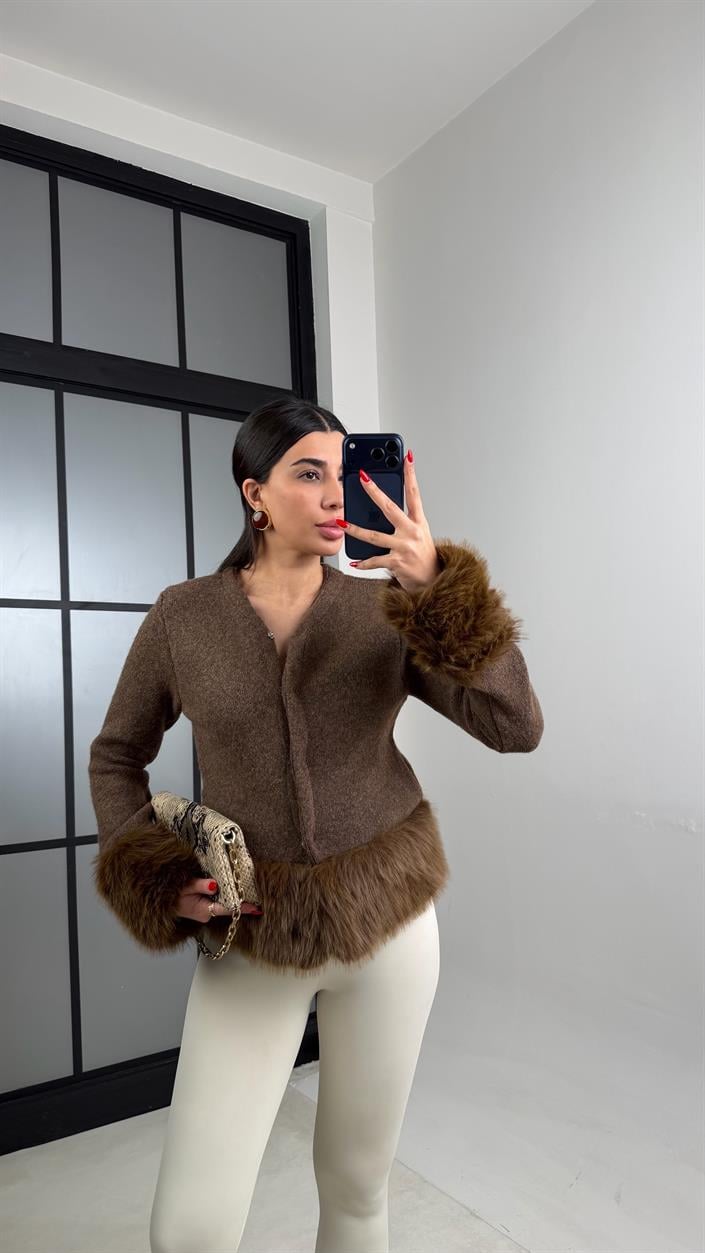 Kahve Kürk Detaylı Çıtçıt Düğmeli Hırka GAUS-01040