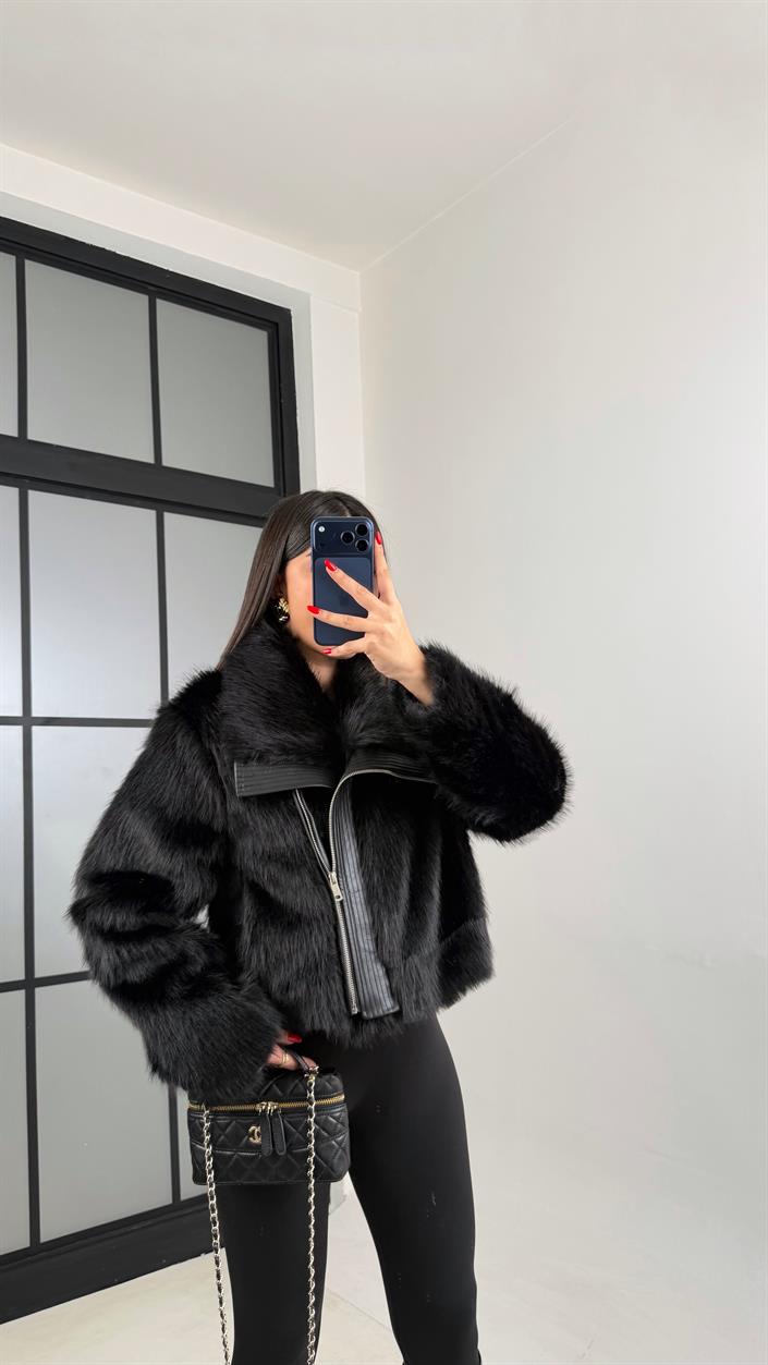 Siyah Astarlı Deri Detaylı Kürk Ceket GAUS-01017