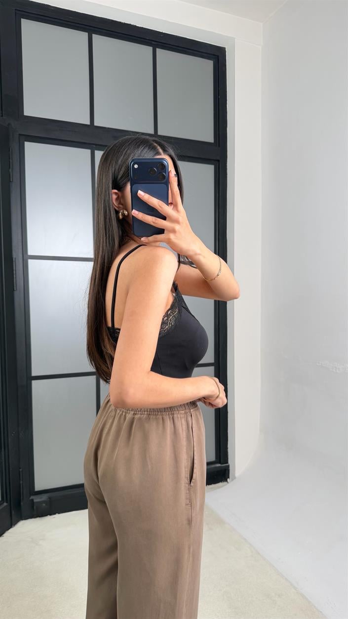 Siyah Dantel Detaylı Bodysuit GAUS-01480