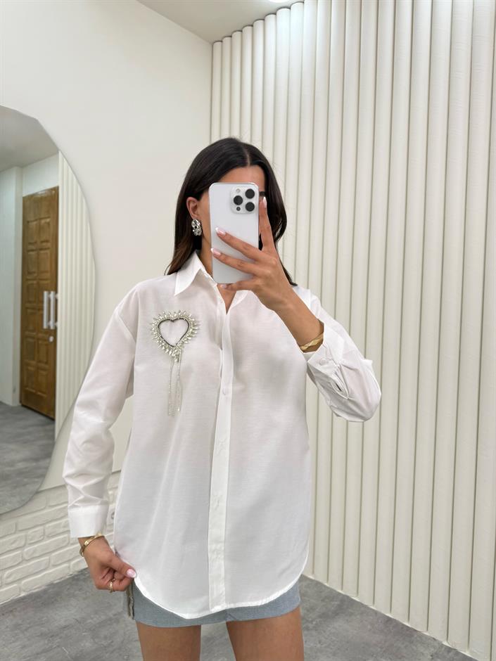 Beyaz Taşlı Kalp Yaka Detaylı Gömlek Gaus00299