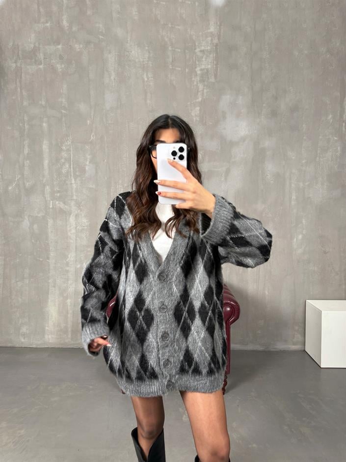 Metu Gri Siyah Baklava Desenli Sakallı Hırka