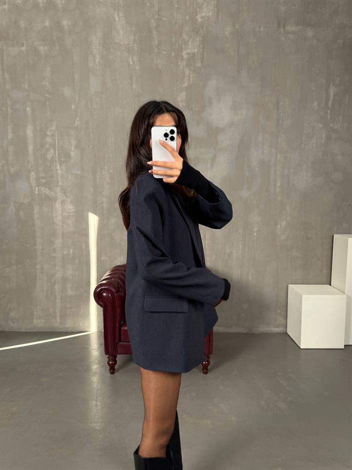 Linda Lacivert Çizgili Astarlı Blazer Ceket