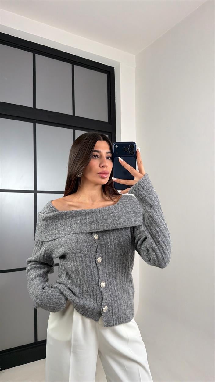 Antrasit Madonna Yaka Düğmeli Triko Kazak GAUS-00612