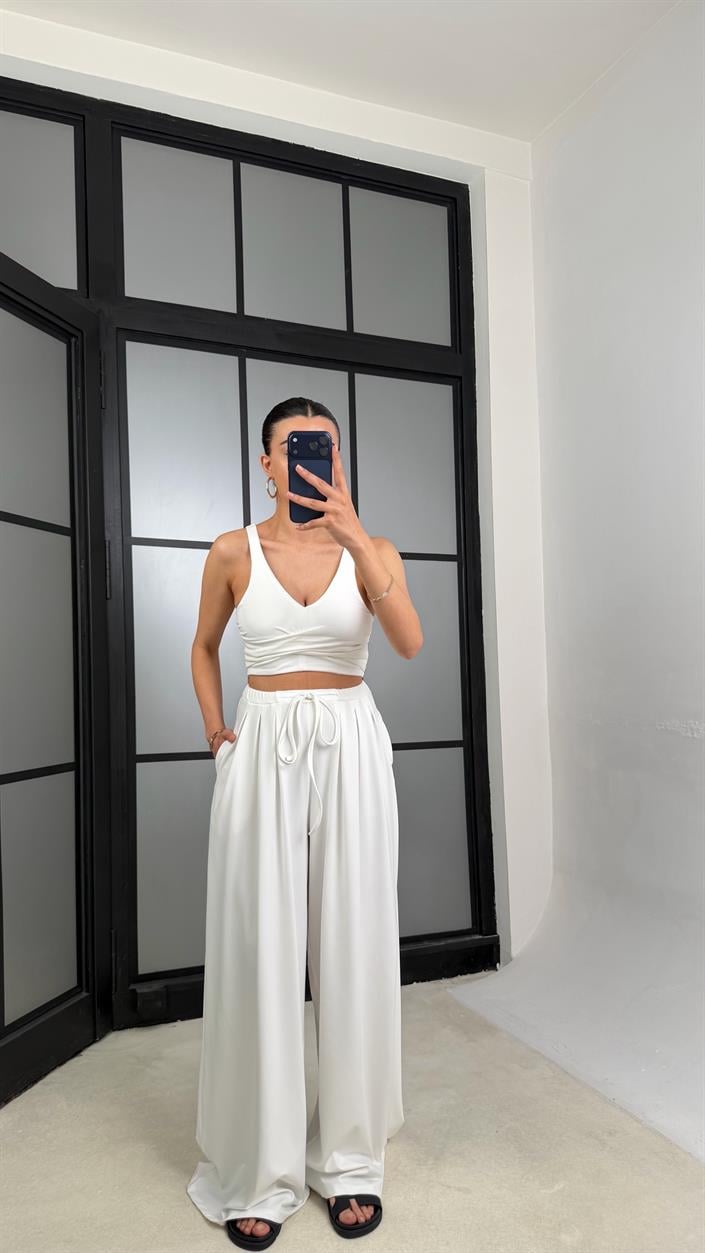 Beyaz OYS Model Pedli  Crop Beli Lastikli Pantolon İkili Takım GAUS-01441