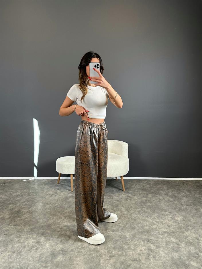 Kahve Parlak Desenli Pantolon 