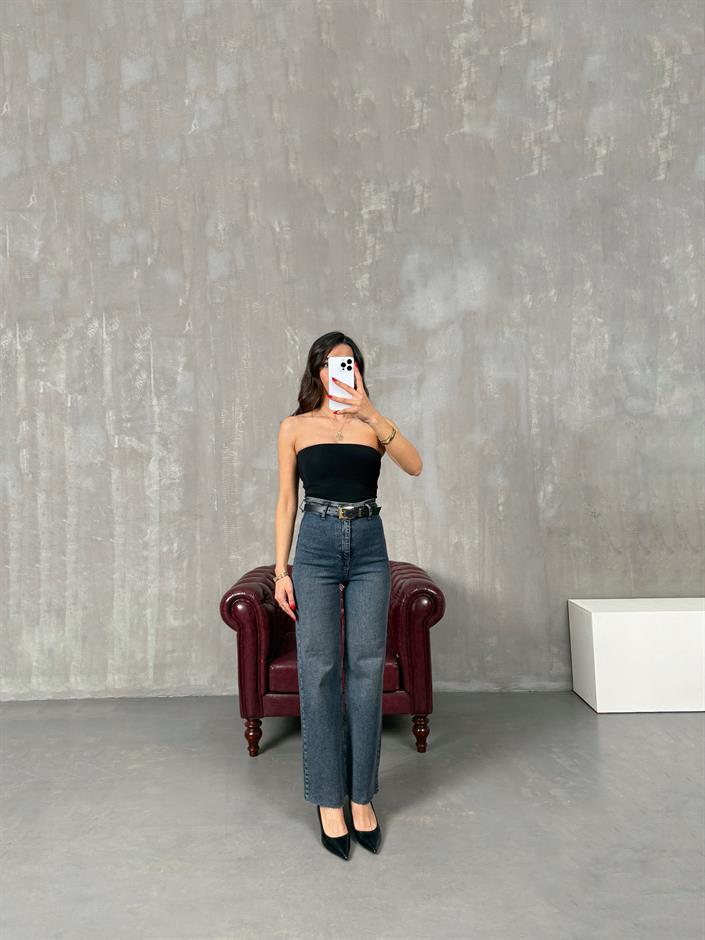 Nima Mavi Eskitme Kesik Paça Siyah Kemerli Yüksek Bel Jean