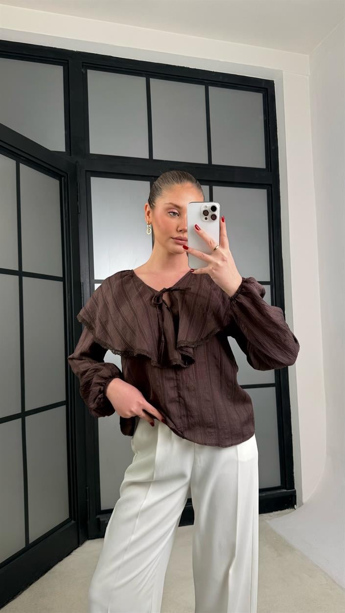 Kahve Bebe Yaka Volanlı Gömlek GAUS-01274