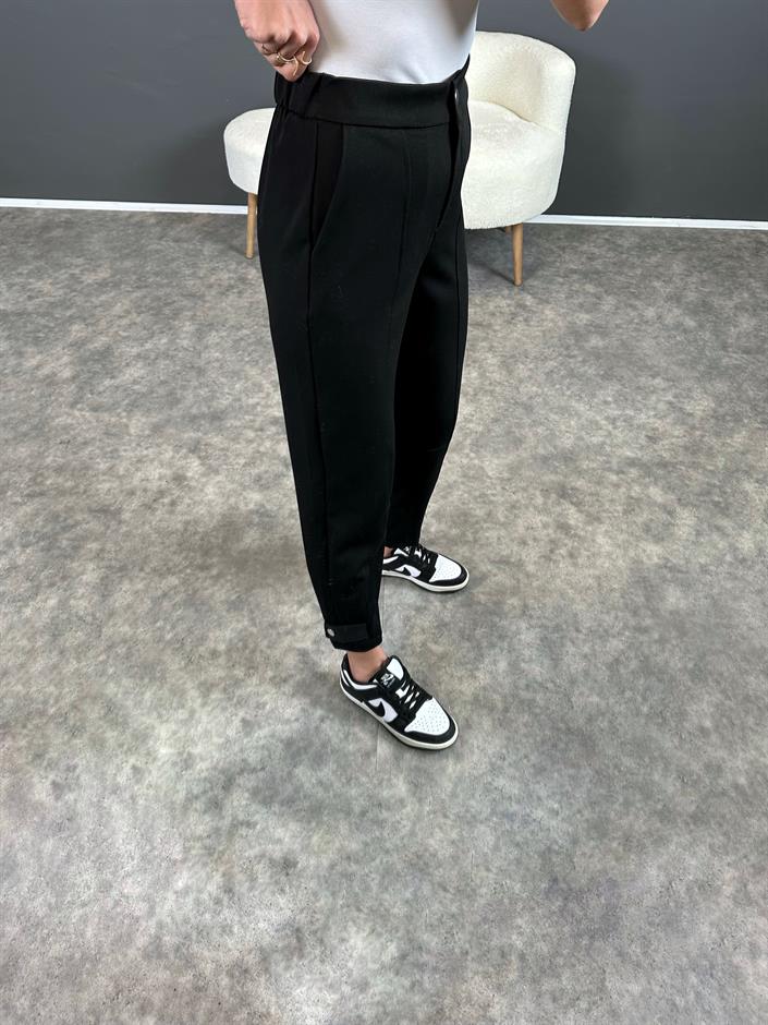 Ren Siyah Beli Lastikli Paça Detaylı Pantolon 