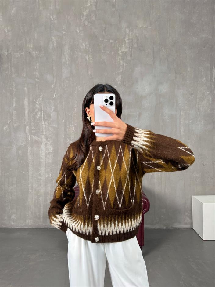 Manusa Ekru Kahve Sakallı Desenli Düğmeli MD Hırka