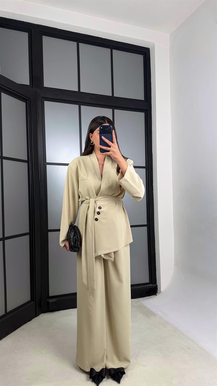 Taş Vatkalı Düğme Detaylı Belden Kuşaklı Ceket Beli Lastikli Pantolon Tencel Takım GAUS-01195