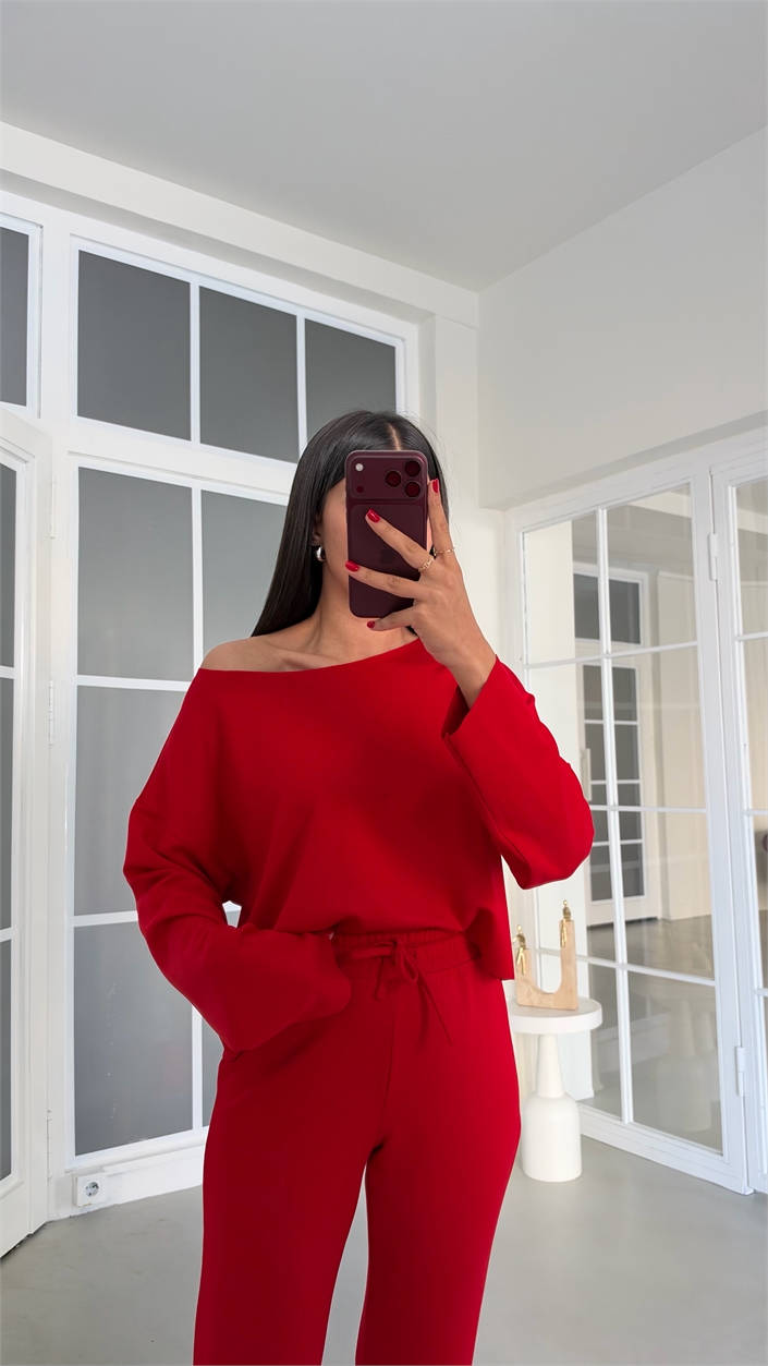 Kırmızı Kayık Yaka Bluz Beli Lastikli Pantolon İkili Modal Takım GAUS-02168