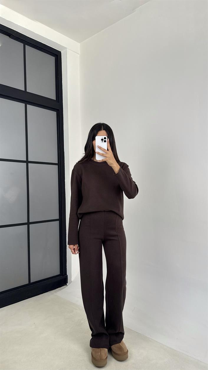 Acı Kahve Bisiklet Yaka Üst Beli Lastikli Pantolon Basic Yumuşak Triko Takım GAUS-00109