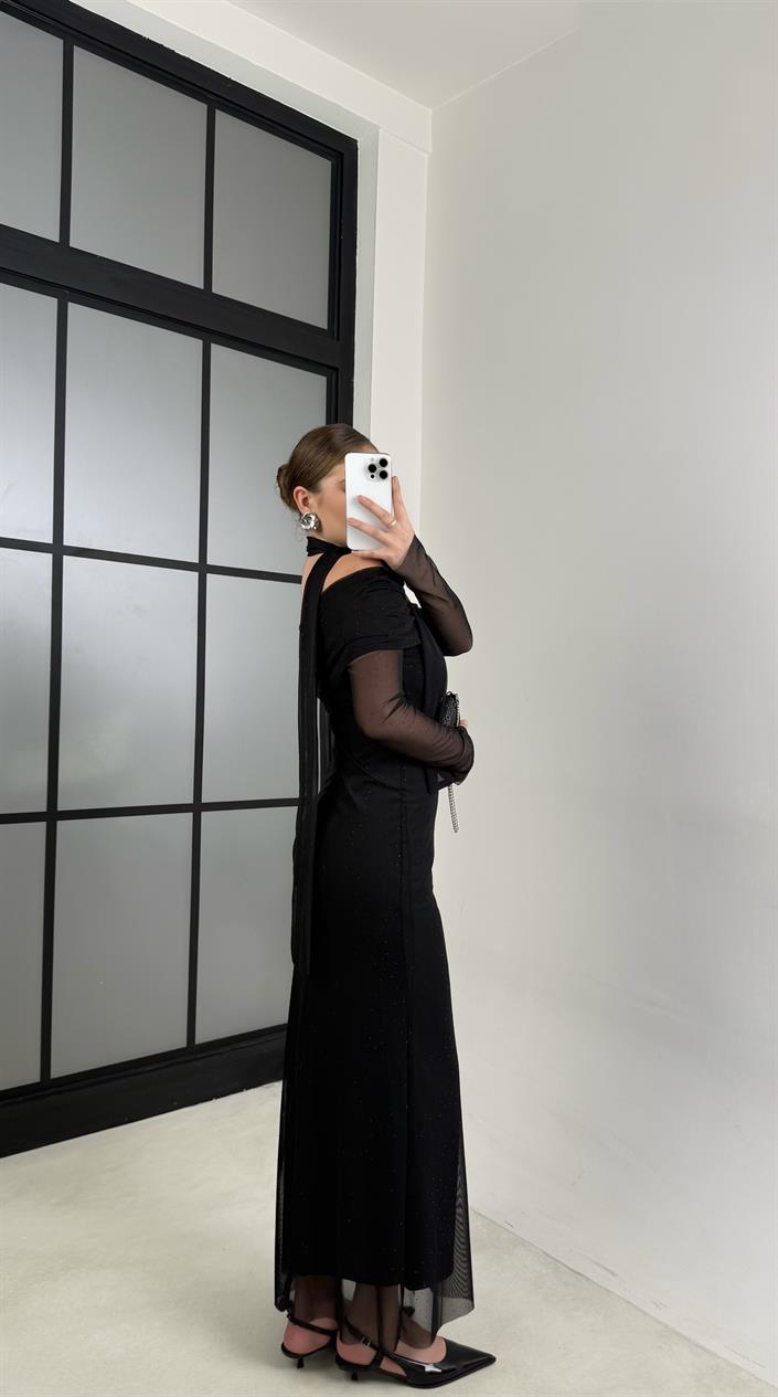 Siyah Madonna Yaka Taşlı Fularlı Tasarım Elbise GAUS-00716