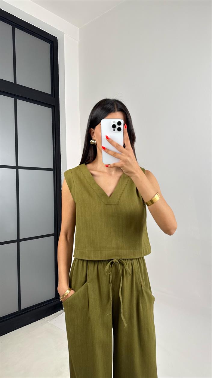 Yeşil V Yaka Bluz Beli Lastikli Balon Pantolon Muadil Keten Takım GAUS-0016