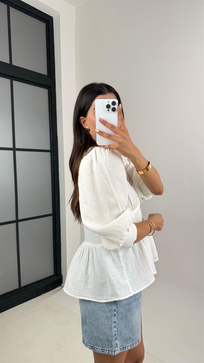 Beyaz V Yaka Balon Kol Yaka Dantel İşlemeli Müslin Bluz Gaus00688 