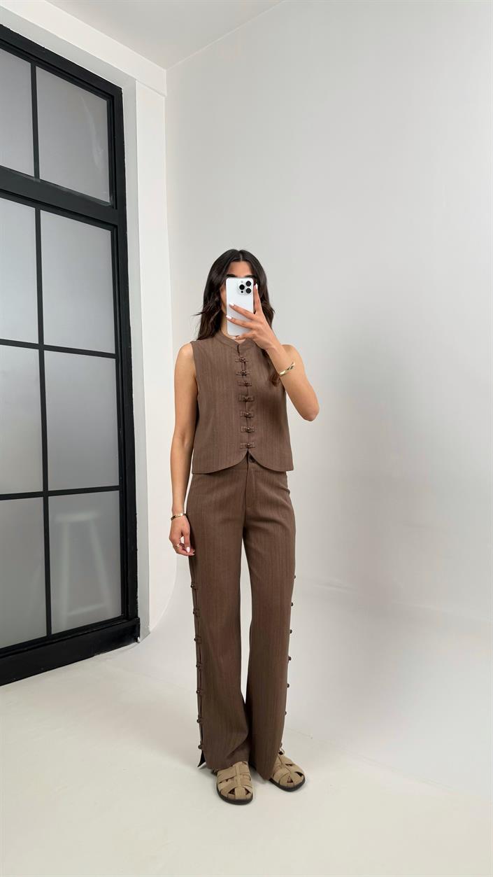 Kahve Düğmeli Tasarım Yelek Pantolon Keten Takım Gaus00339