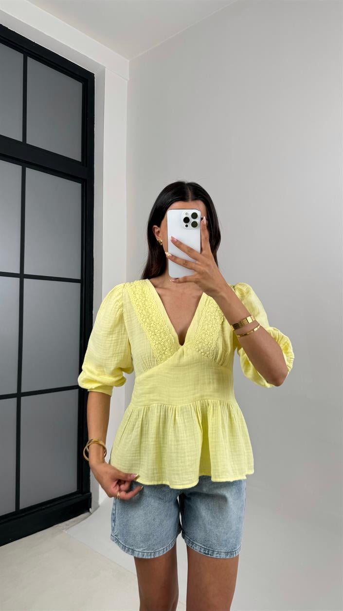 Sarı V Yaka Balon Kol Yaka Dantel İşlemeli Müslin Bluz Gaus00688
